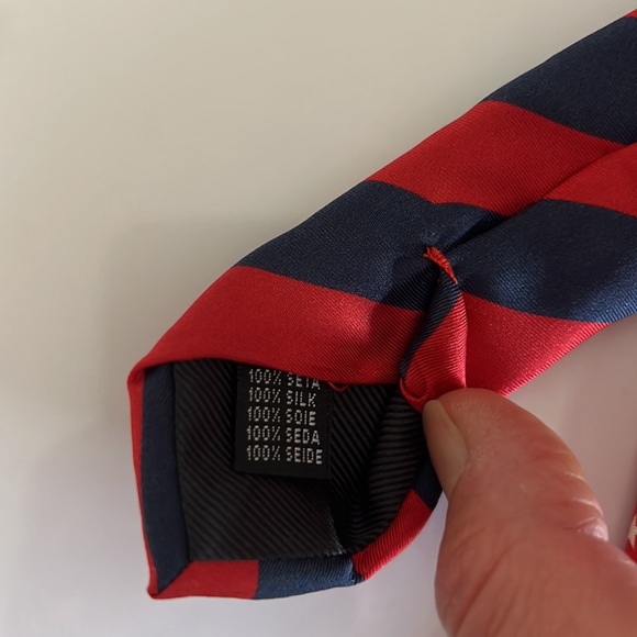 Moschino ❤️ Silk Stars Striped Tie - Picture 5 of 6